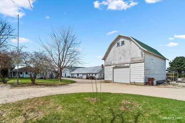 $899,500 | 15555 McGirr Road, Hinckley, IL 60520