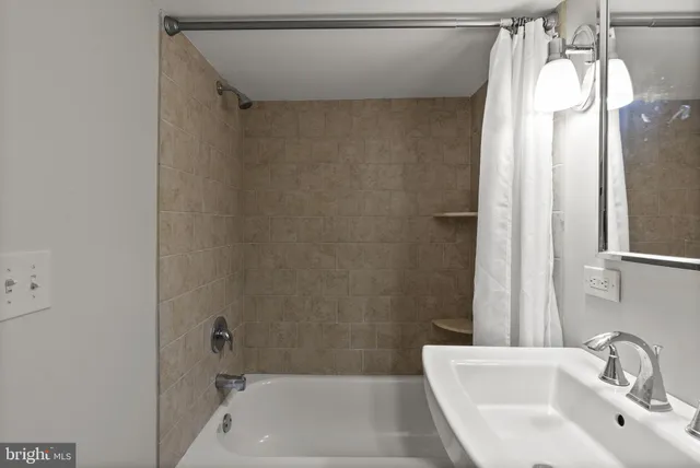 $399,900 | 3215 Fleet Street, Baltimore, MD 21224