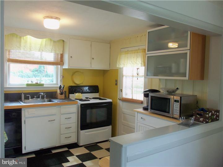 217 South Sproul Road Broomall, PA 19008 - Photo 9 of 25 Gallery Image 9