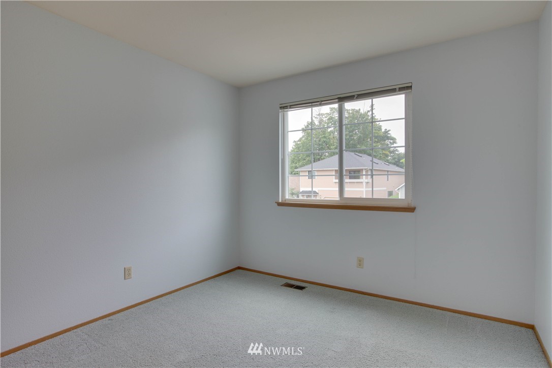 2238 Southeast 8th Place Renton, WA 98057 - Photo 16 of 23