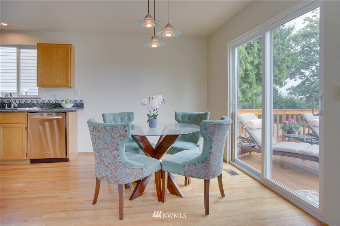 2238 Southeast 8th Place Renton, WA 98057 - Photo 7 of 23