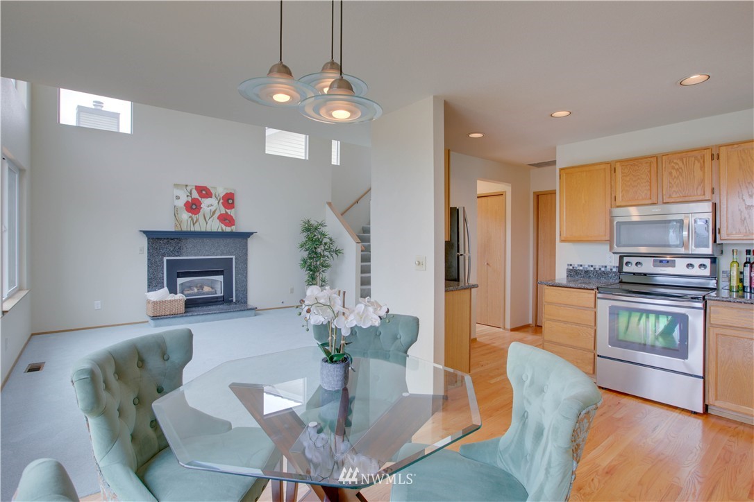 2238 Southeast 8th Place Renton, WA 98057 - Photo 8 of 23