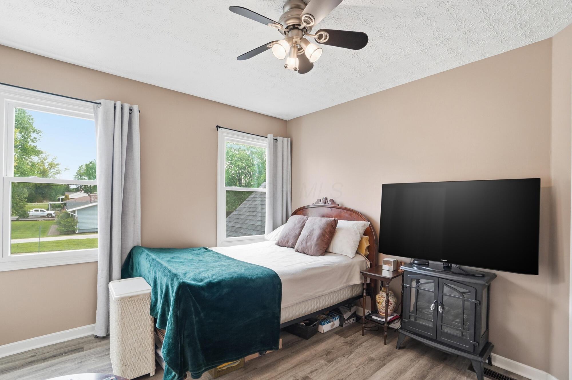 1199 Riva Ridge Boulevard Columbus, OH 43230 - Photo 59 of 95 Third Bedroom