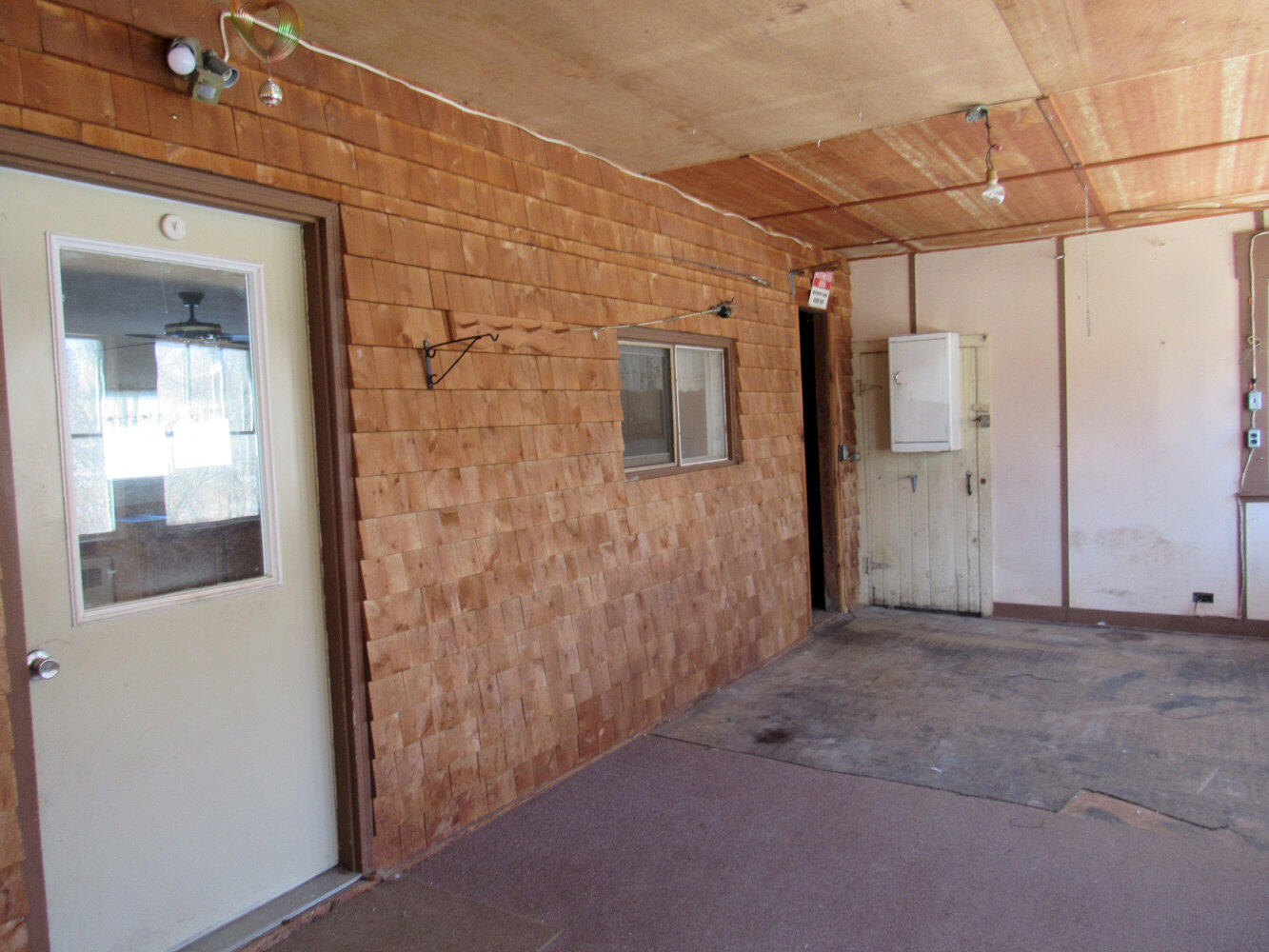 95 Main Street Anson, ME 04911 - Photo 32 of 39 #32 Enclosed porch main entry_result