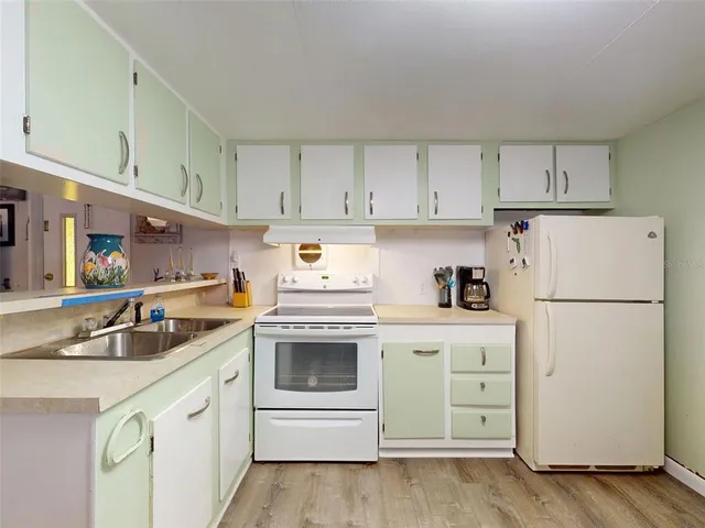 $115,000 | 2201 South Ridgewood Avenue, Unit 8, Edgewater, FL 32141