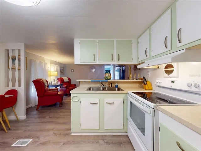 $115,000 | 2201 South Ridgewood Avenue, Unit 8, Edgewater, FL 32141