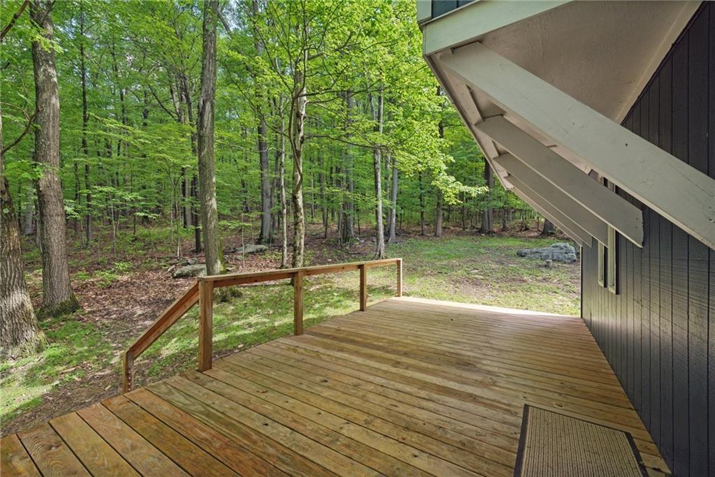 202 Greenbrier Road Acme, PA 15610 - Photo 23 of 36 Gallery Image 23