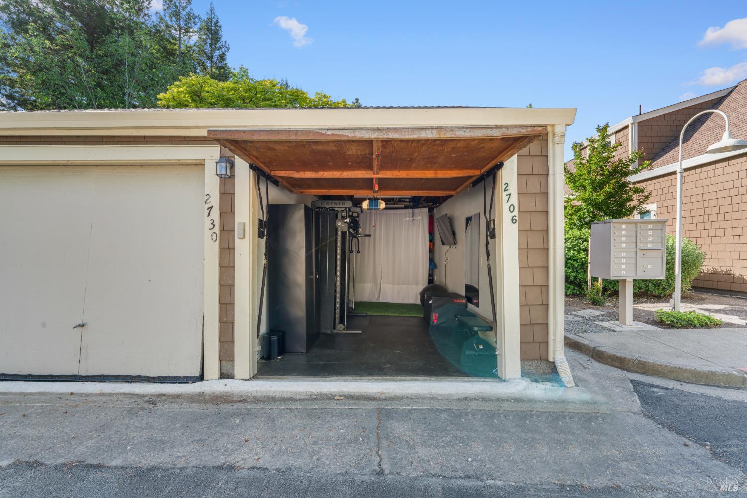 2706 Lakeview Drive Santa Rosa, CA 95405 - Photo 23 of 26