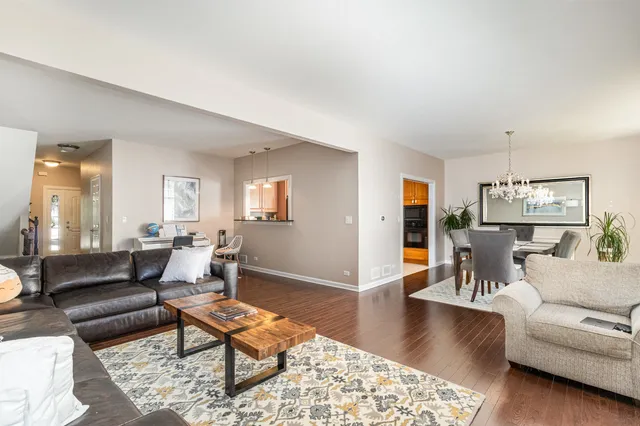 $3,495 | 789 North Morrison Avenue, Palatine, IL 60067