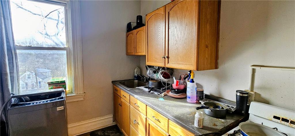 53 Carrick Avenue Pittsburgh, PA 15210 - Photo 26 of 48 2nd Floor Unit