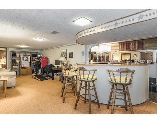 7 Laurine Road Danvers, MA 01923 - Photo 17 of 21 Gallery Image 17