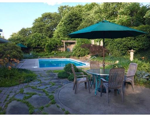 7 Laurine Road Danvers, MA 01923 - Photo 3 of 21 Gallery Image 3