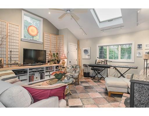 7 Laurine Road Danvers, MA 01923 - Photo 6 of 21 Gallery Image 6