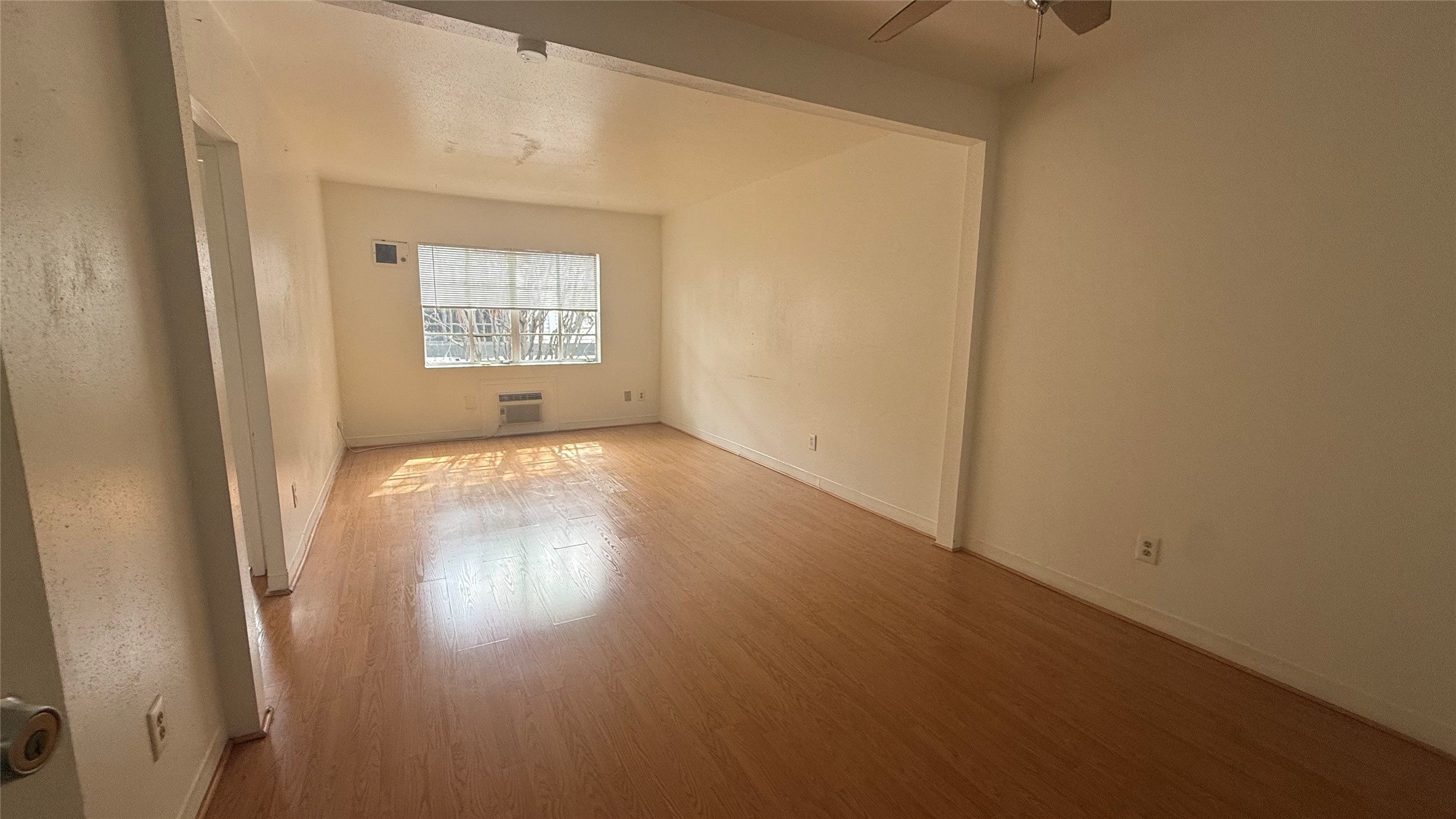 5607 Jackson Street, Unit 2 Houston, TX 77004 - Photo 5 of 8