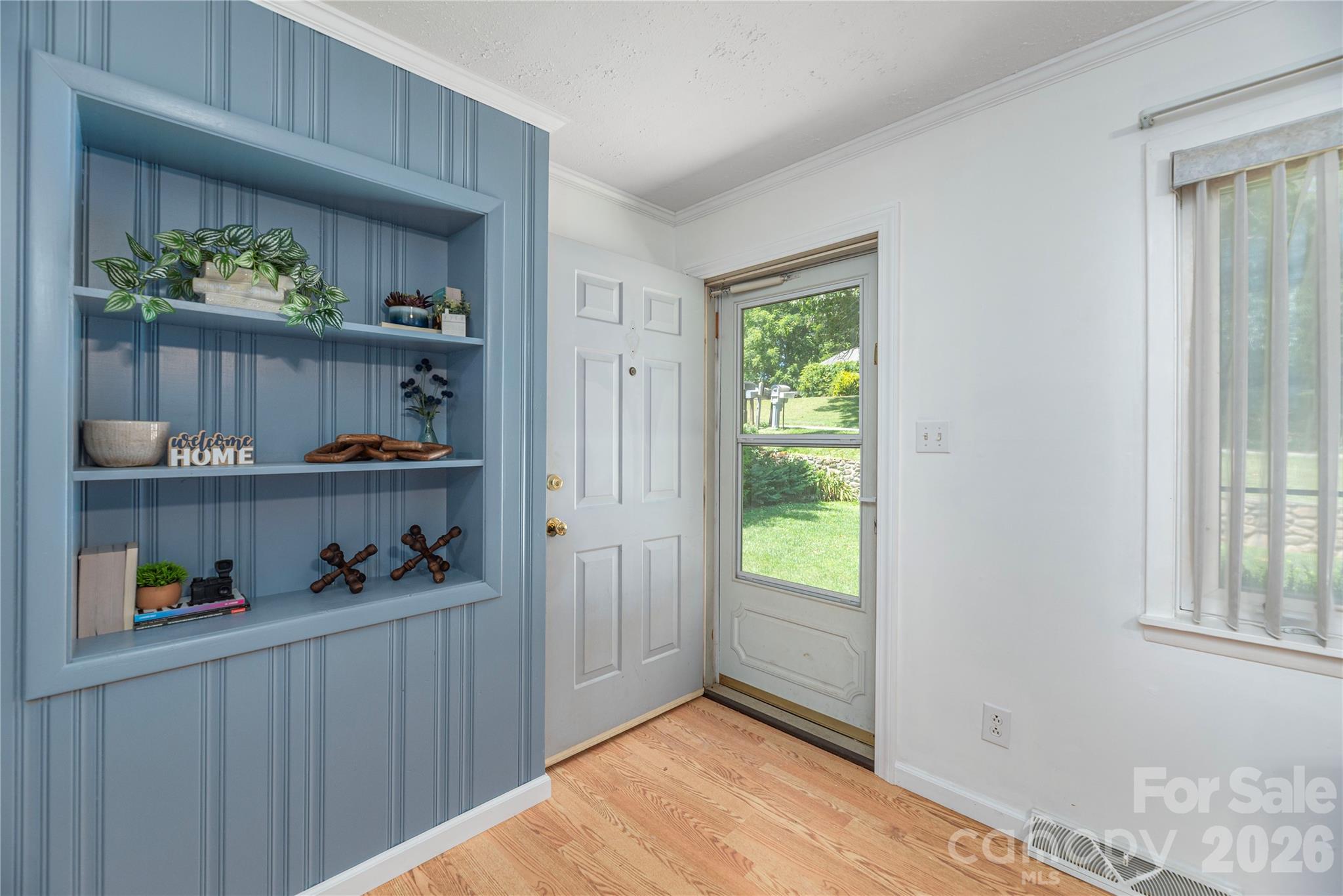 881 Mulberry Street Clyde, NC 28721 - Photo 4 of 29