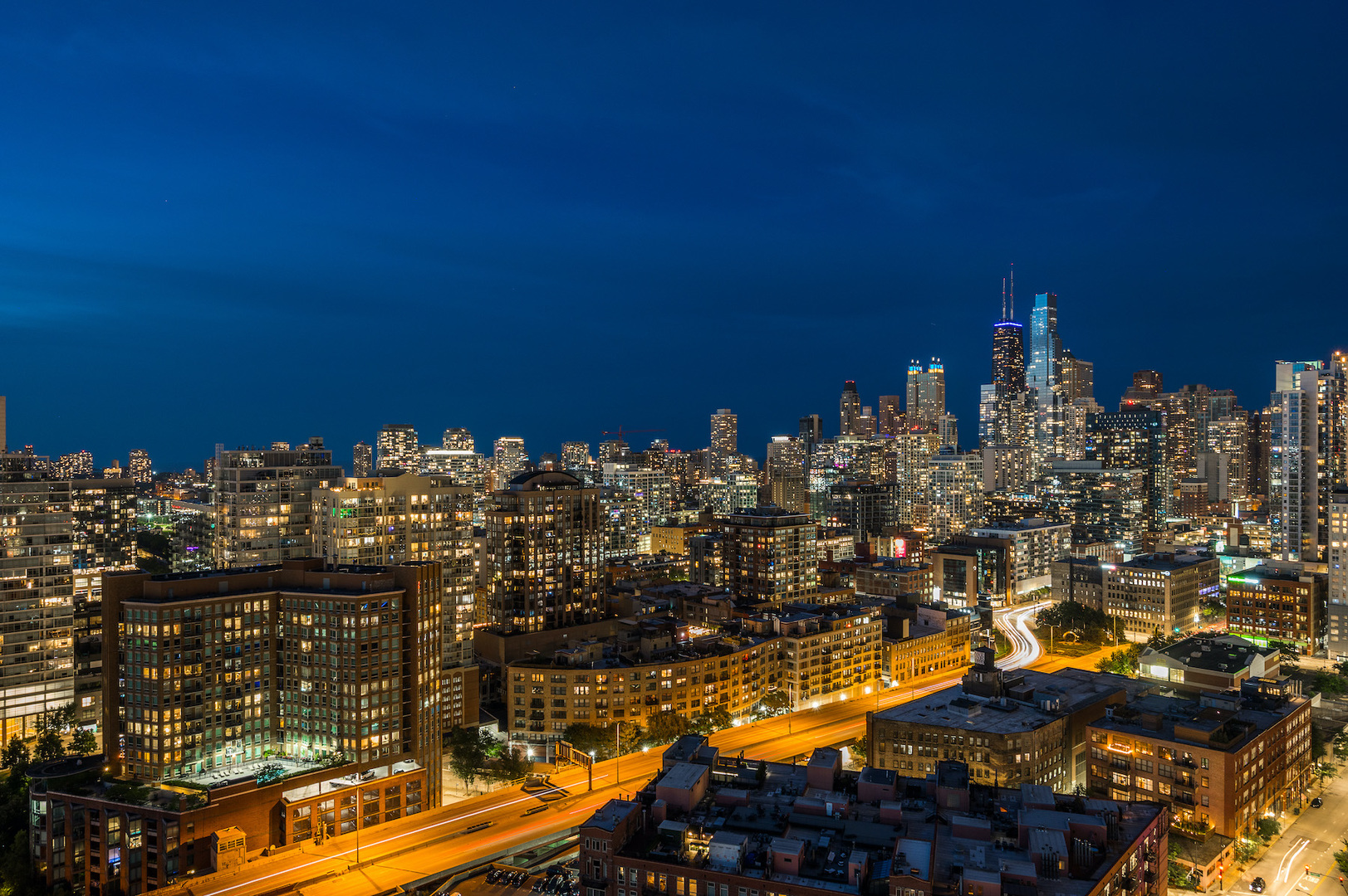 501 North Clinton Street, Unit 3002 Chicago, IL 60654 - Photo 32 of 48