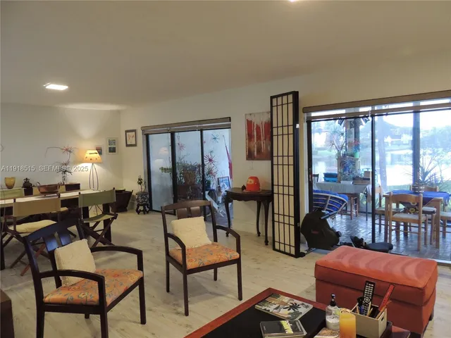 $319,000 | 7951 Eastlake Drive, Unit C, Boca Raton, FL 33433