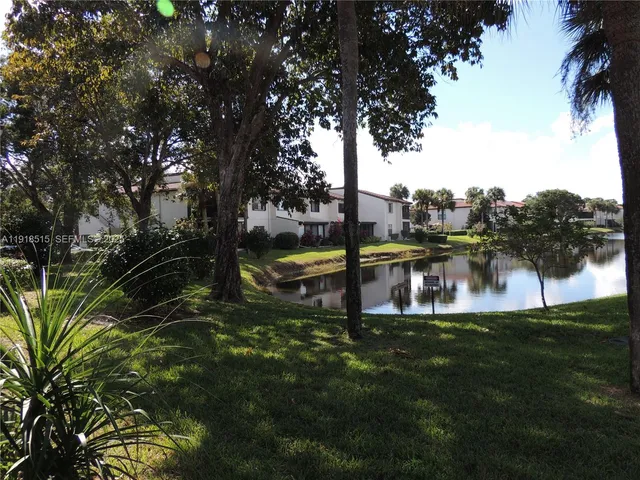 $319,000 | 7951 Eastlake Drive, Unit C, Boca Raton, FL 33433
