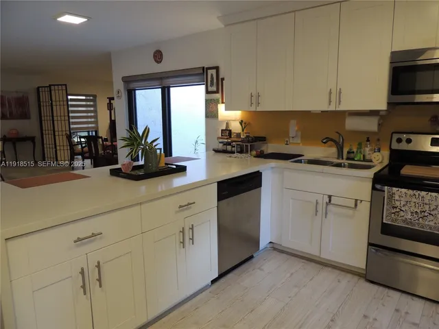 $319,000 | 7951 Eastlake Drive, Unit C, Boca Raton, FL 33433