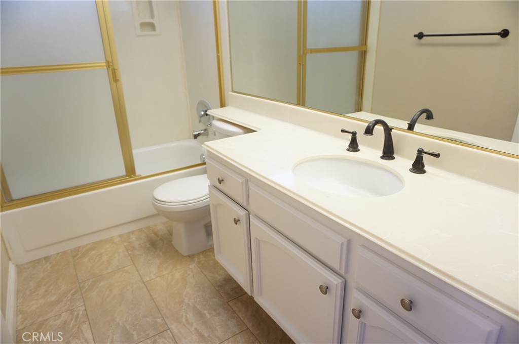19584 Shadow Glen Circle Porter Ranch, CA 91326 - Photo 36 of 75