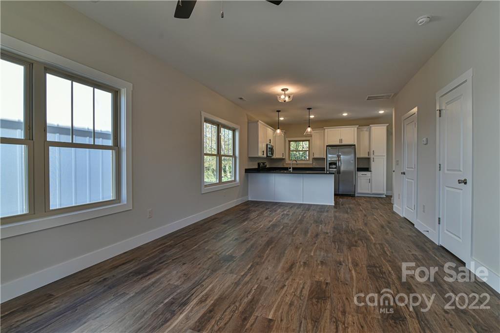 20 Wheeler Road, Unit 40 Weaverville, NC 28787 - Photo 4 of 17 Gallery Image 4