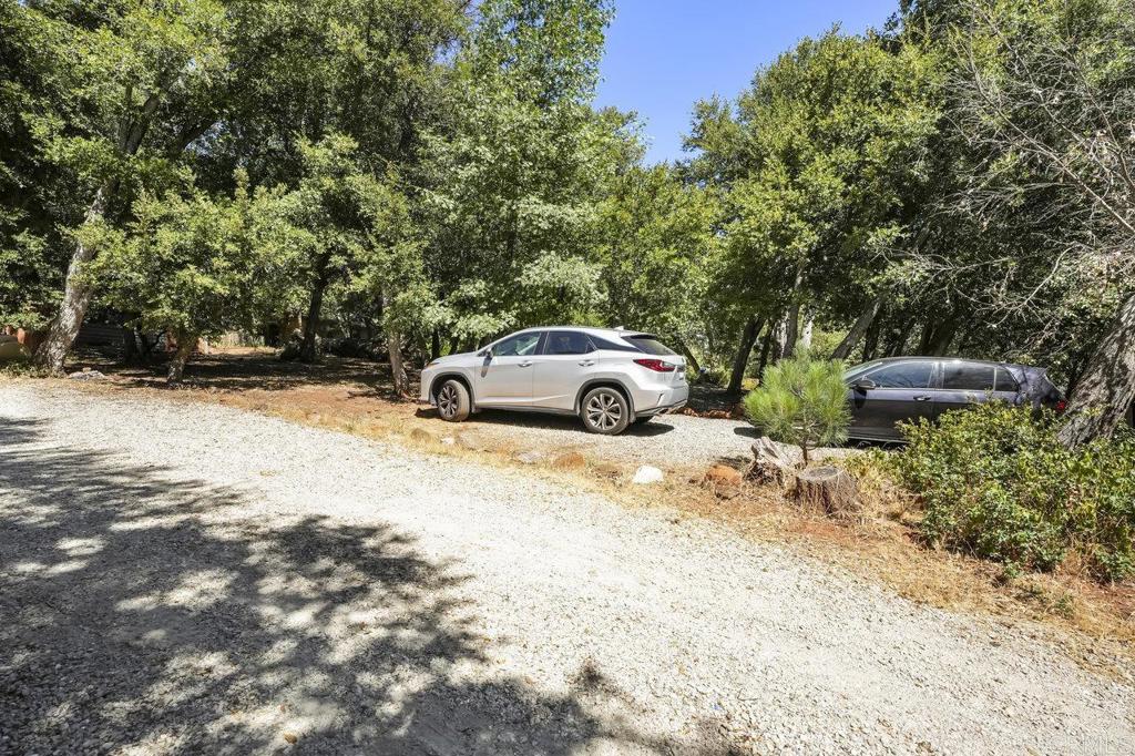 3055 Pera Alta Drive Julian, CA 92036 - Photo 28 of 44 a view of a backyard of a house