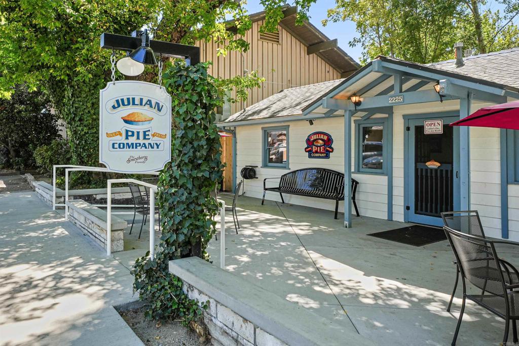 3055 Pera Alta Drive Julian, CA 92036 - Photo 34 of 44 a view of a house with a yard