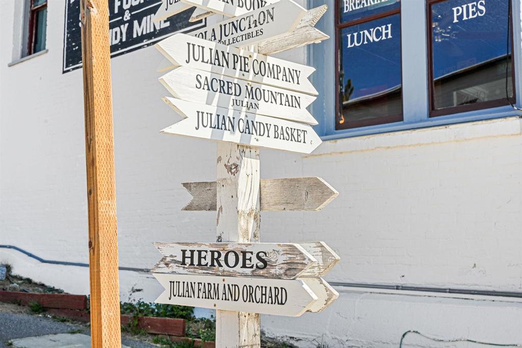 3055 Pera Alta Drive Julian, CA 92036 - Photo 35 of 44 a street sign on a wall