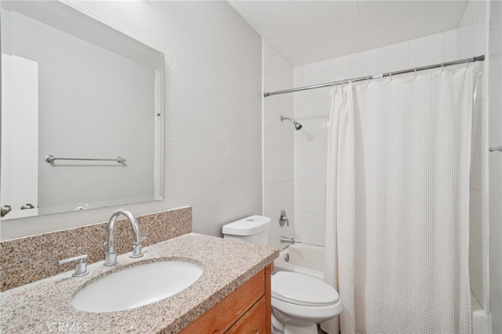 2891 Canyon Crest, Unit 68 Riverside, CA 92507 - Photo 11 of 31