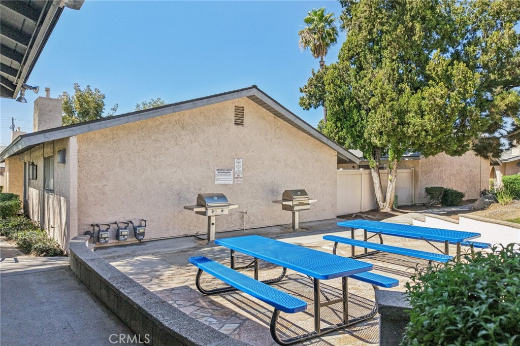 2891 Canyon Crest, Unit 68 Riverside, CA 92507 - Photo 20 of 31