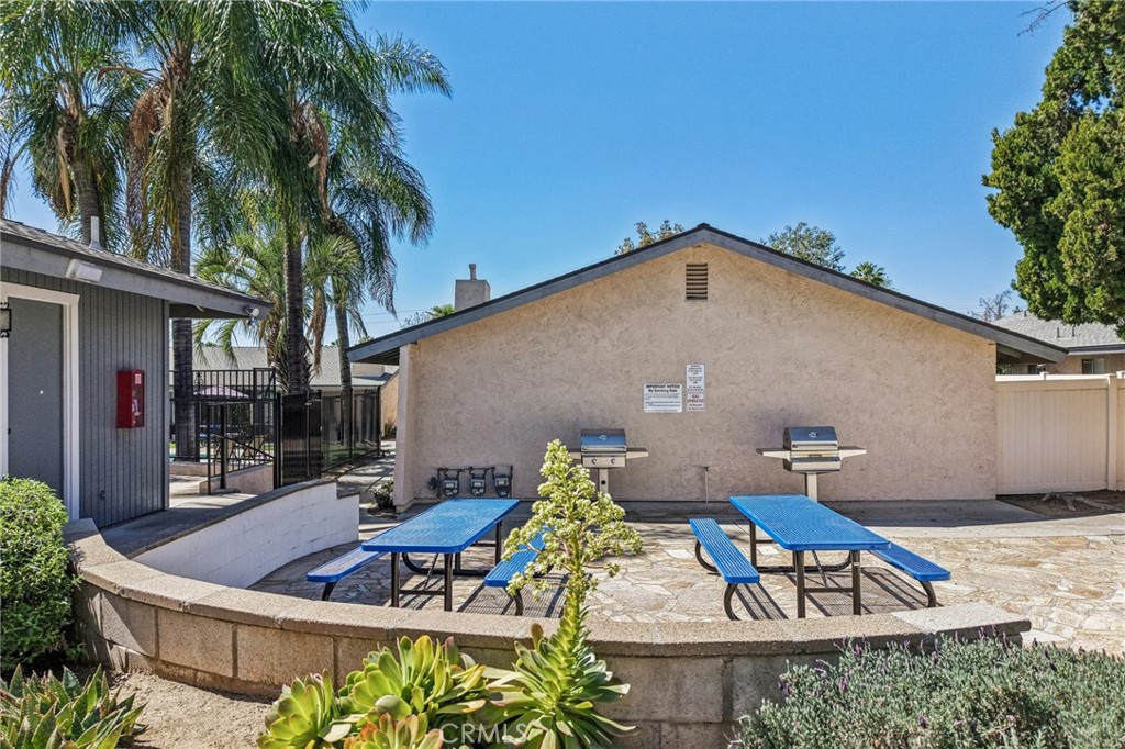 2891 Canyon Crest, Unit 68 Riverside, CA 92507 - Photo 21 of 31