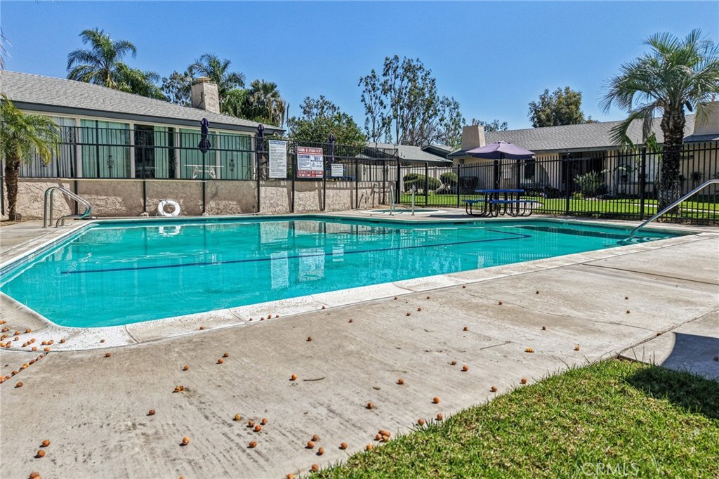 2891 Canyon Crest, Unit 68 Riverside, CA 92507 - Photo 29 of 31