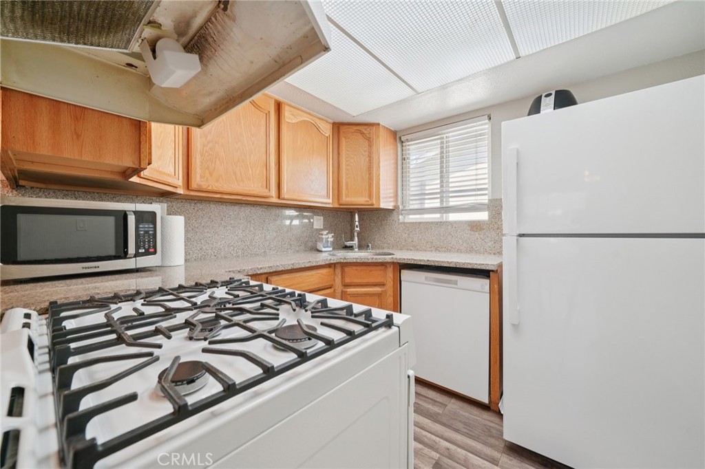 2891 Canyon Crest, Unit 68 Riverside, CA 92507 - Photo 8 of 31