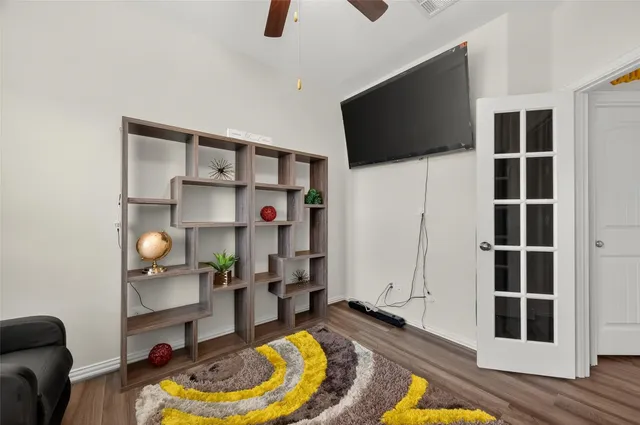 $2,000 | 15950 Boom Drive, Crosby, TX 77532