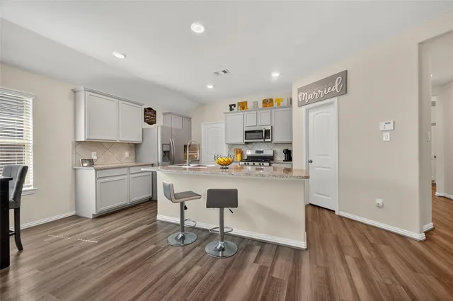 $2,000 | 15950 Boom Drive, Crosby, TX 77532