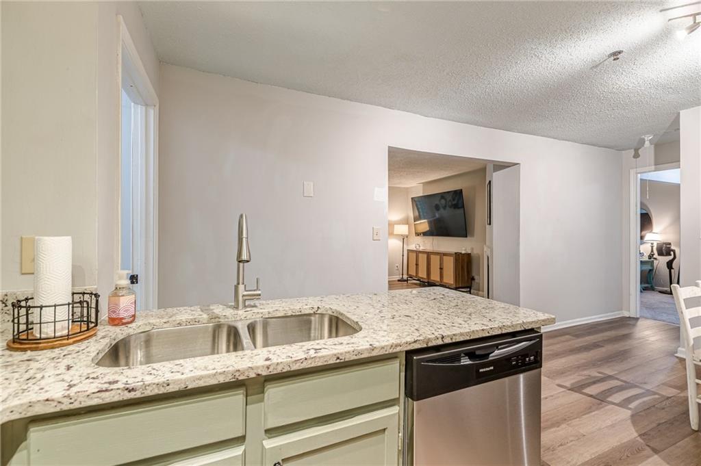 215 Cobblestone Trail Avondale Estates, GA 30002 - Photo 16 of 42