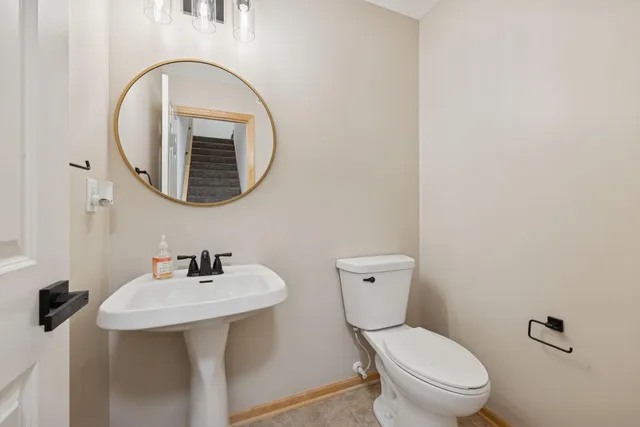 $275,000 | 7539 Parkridge Way, Savage, MN 55378