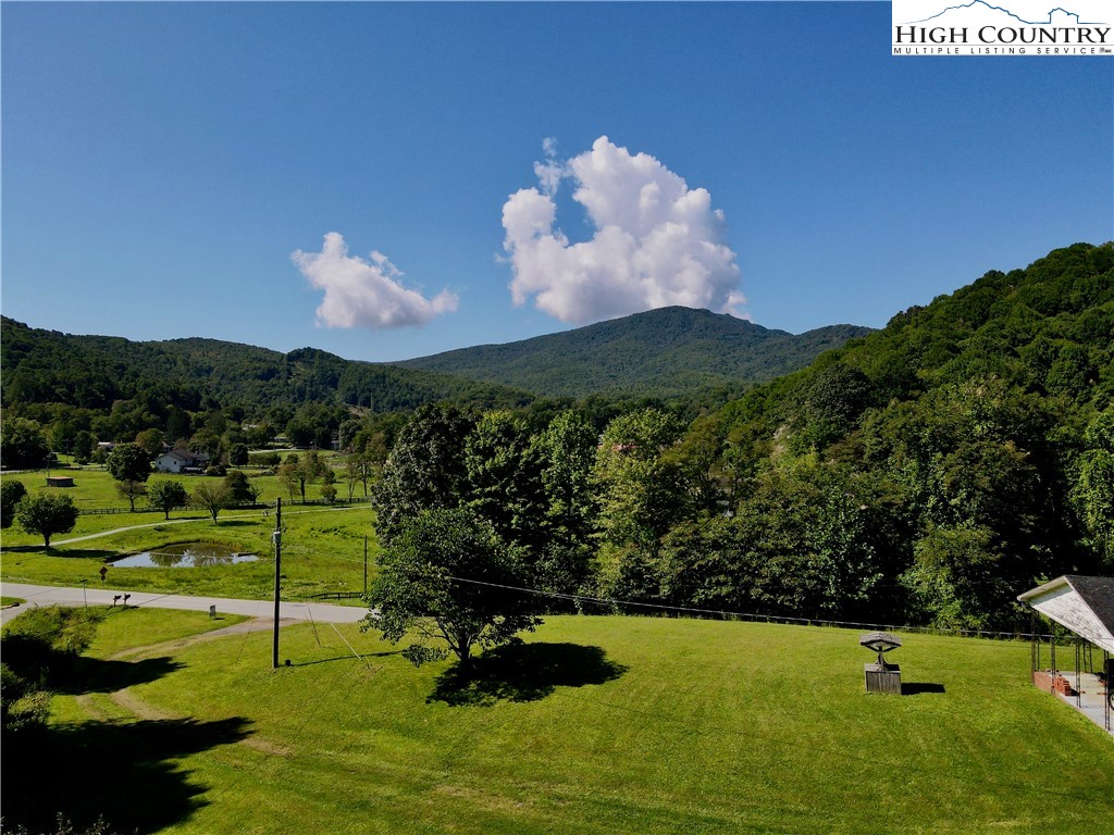 1125 Church Road Boone, NC 28607 - Photo 5 of 44