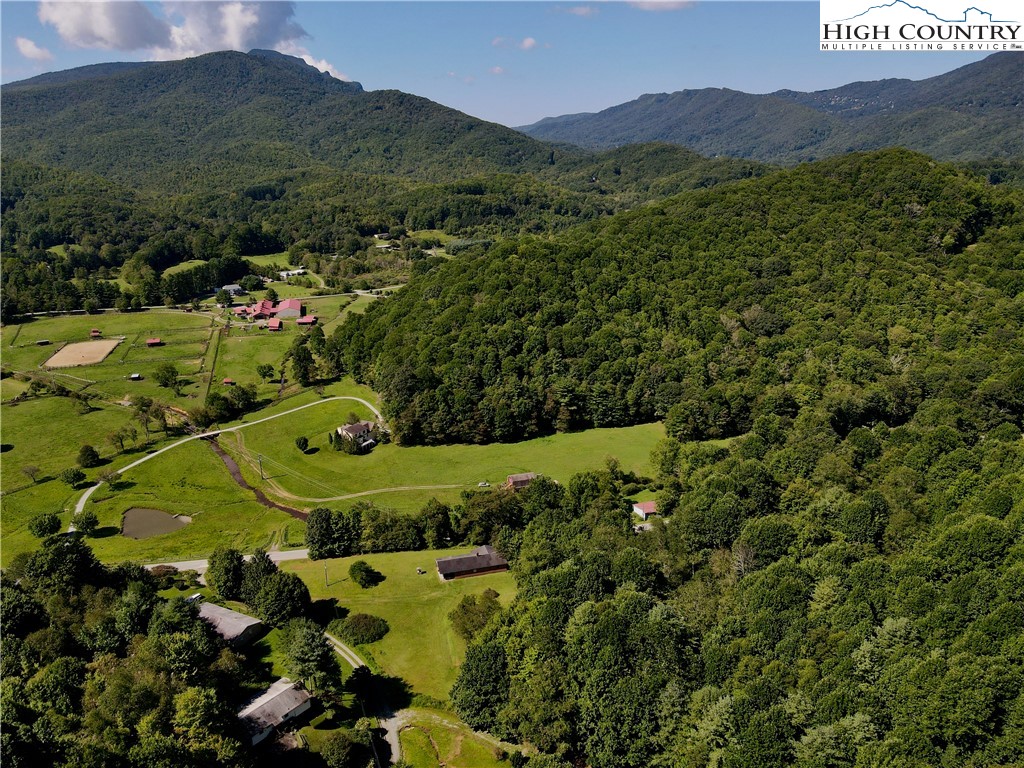 1125 Church Road Boone, NC 28607 - Photo 7 of 44