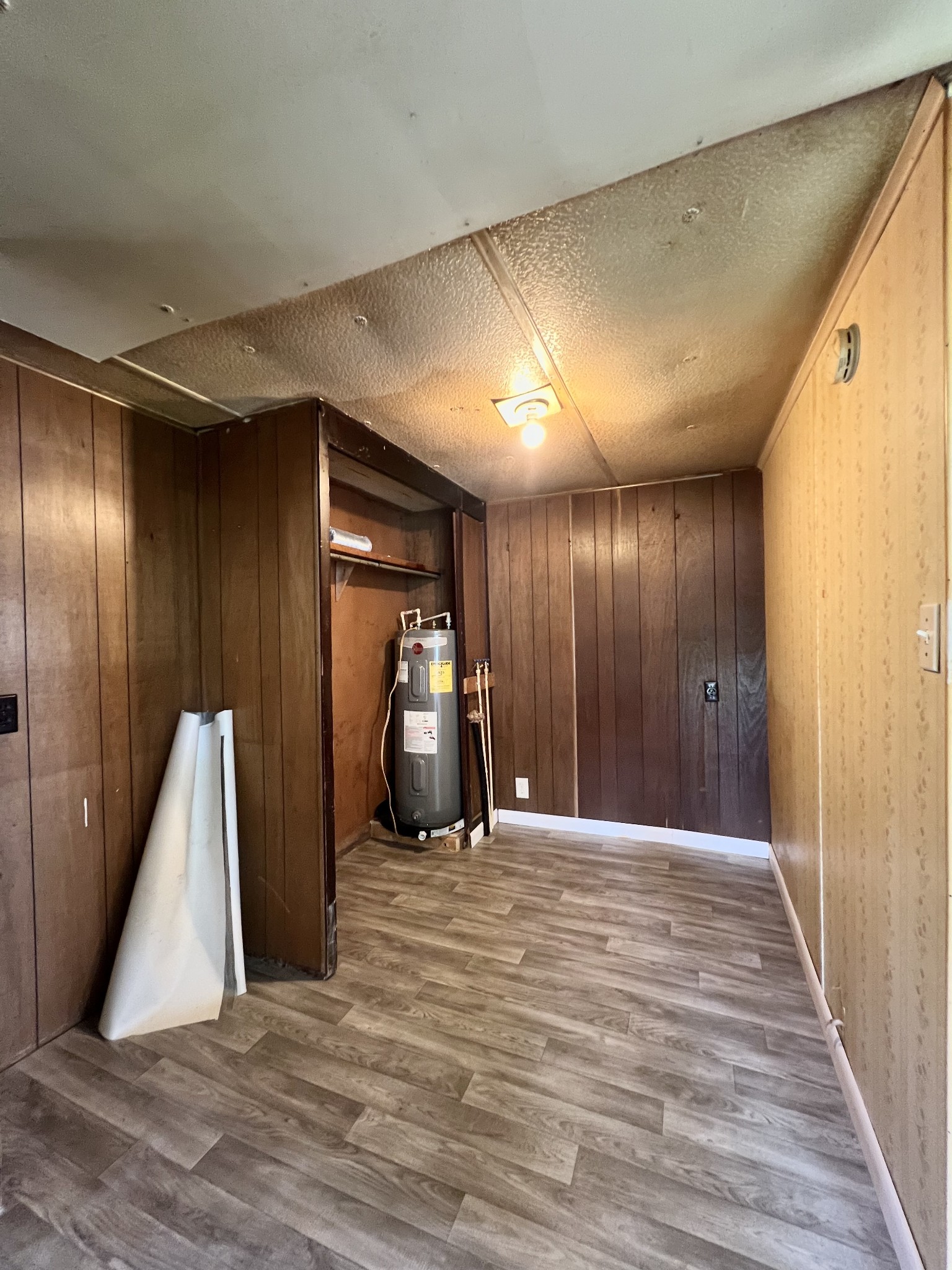 3467 Fall River Road Pulaski, TN 38478 - Photo 36 of 38 a view of an empty room