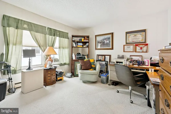 $335,000 | 180 Buckingham Drive, Southampton, NJ 08088