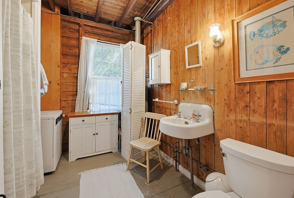1885 Main Road Westport, MA 02791 - Photo 18 of 42 Gallery Image 18