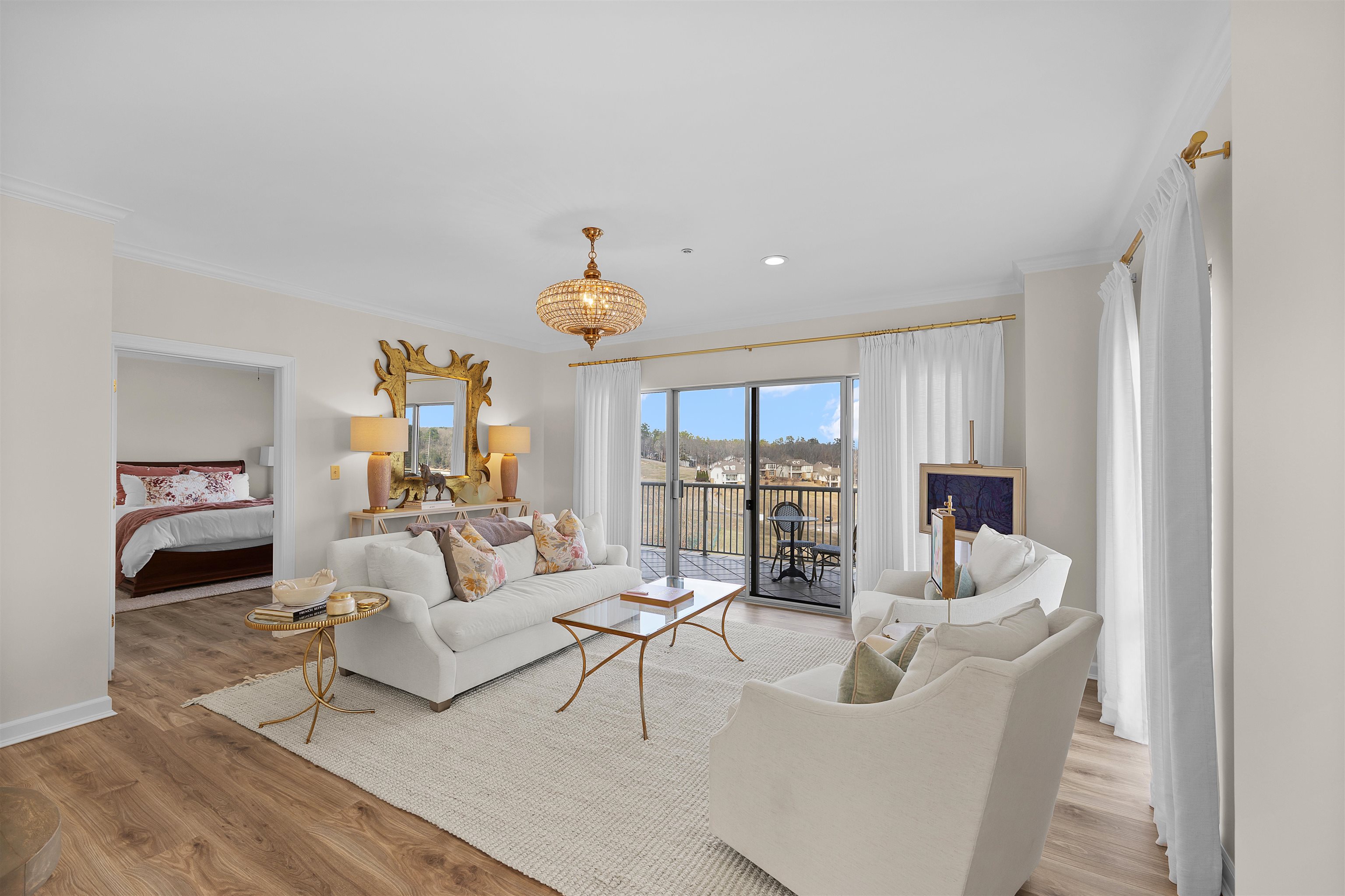 323 Cr 380 Road, Unit P 605 Iuka, MS 38852 - Photo 10 of 24 a living room with furniture and a large window