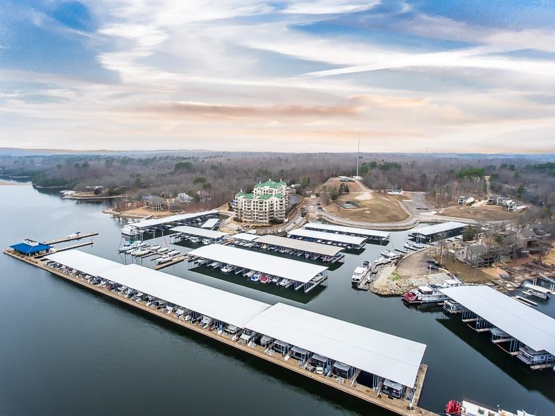 323 Cr 380 Road, Unit P 605 Iuka, MS 38852 - Photo 23 of 24 a view of a city