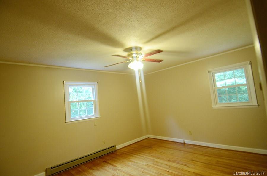 925 Randolph Road Marion, NC 28752 - Photo 15 of 19 Gallery Image 15