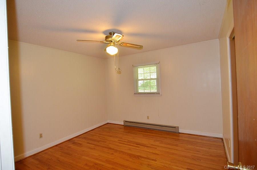 925 Randolph Road Marion, NC 28752 - Photo 17 of 19 Gallery Image 17