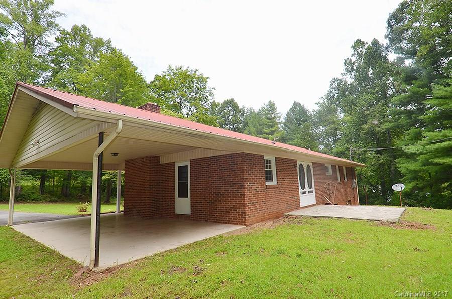 925 Randolph Road Marion, NC 28752 - Photo 3 of 19 Gallery Image 3