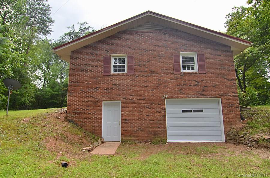925 Randolph Road Marion, NC 28752 - Photo 5 of 19 Gallery Image 5