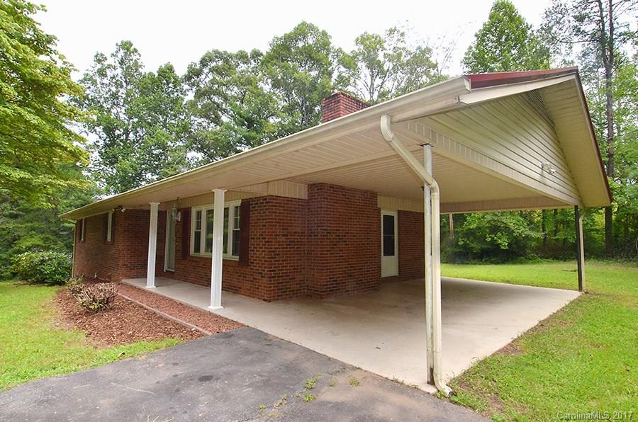 925 Randolph Road Marion, NC 28752 - Photo 6 of 19 Gallery Image 6