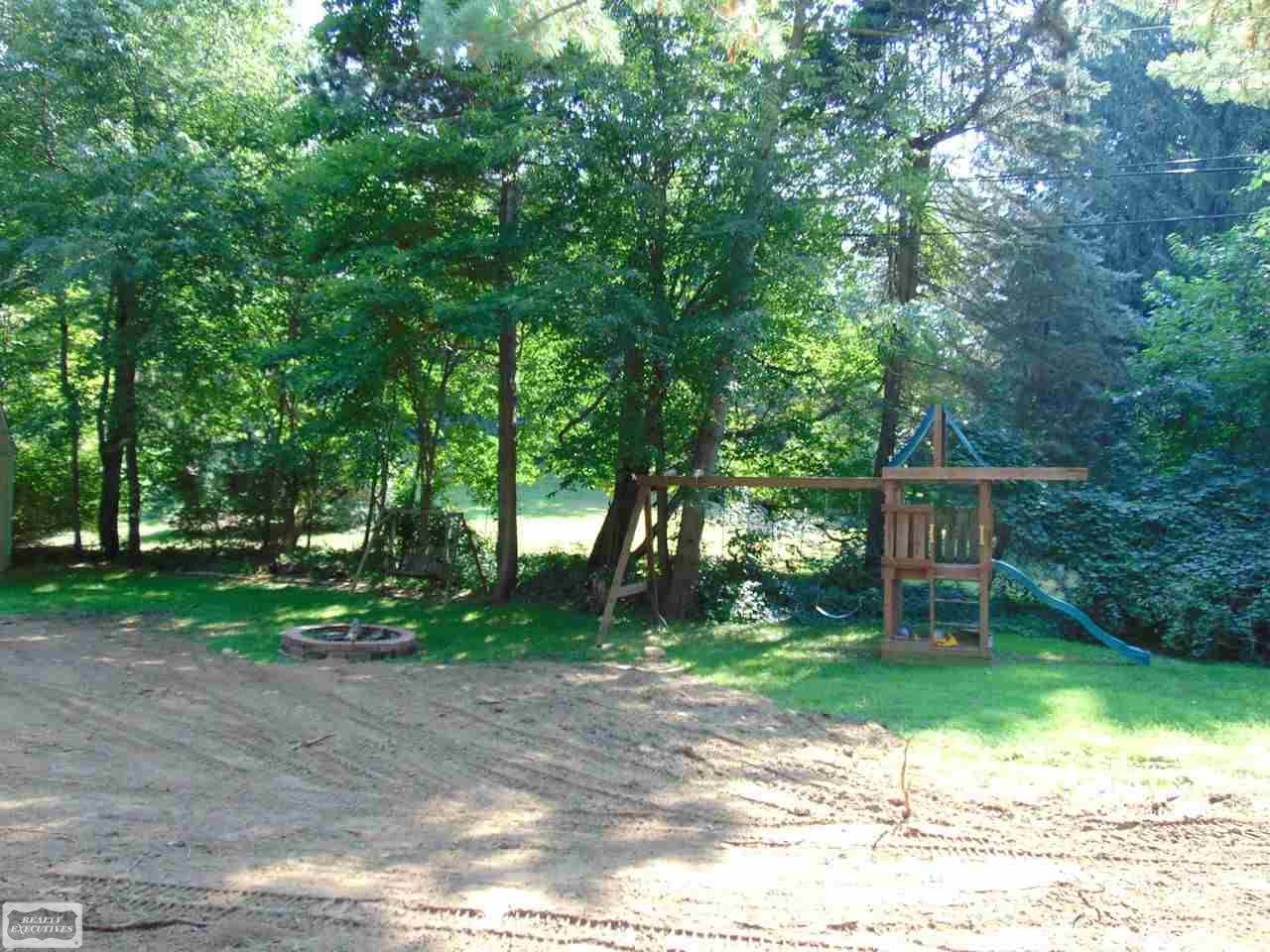 69480 Campground Road Romeo, MI 48065 - Photo 14 of 44 31357321-13.JPG